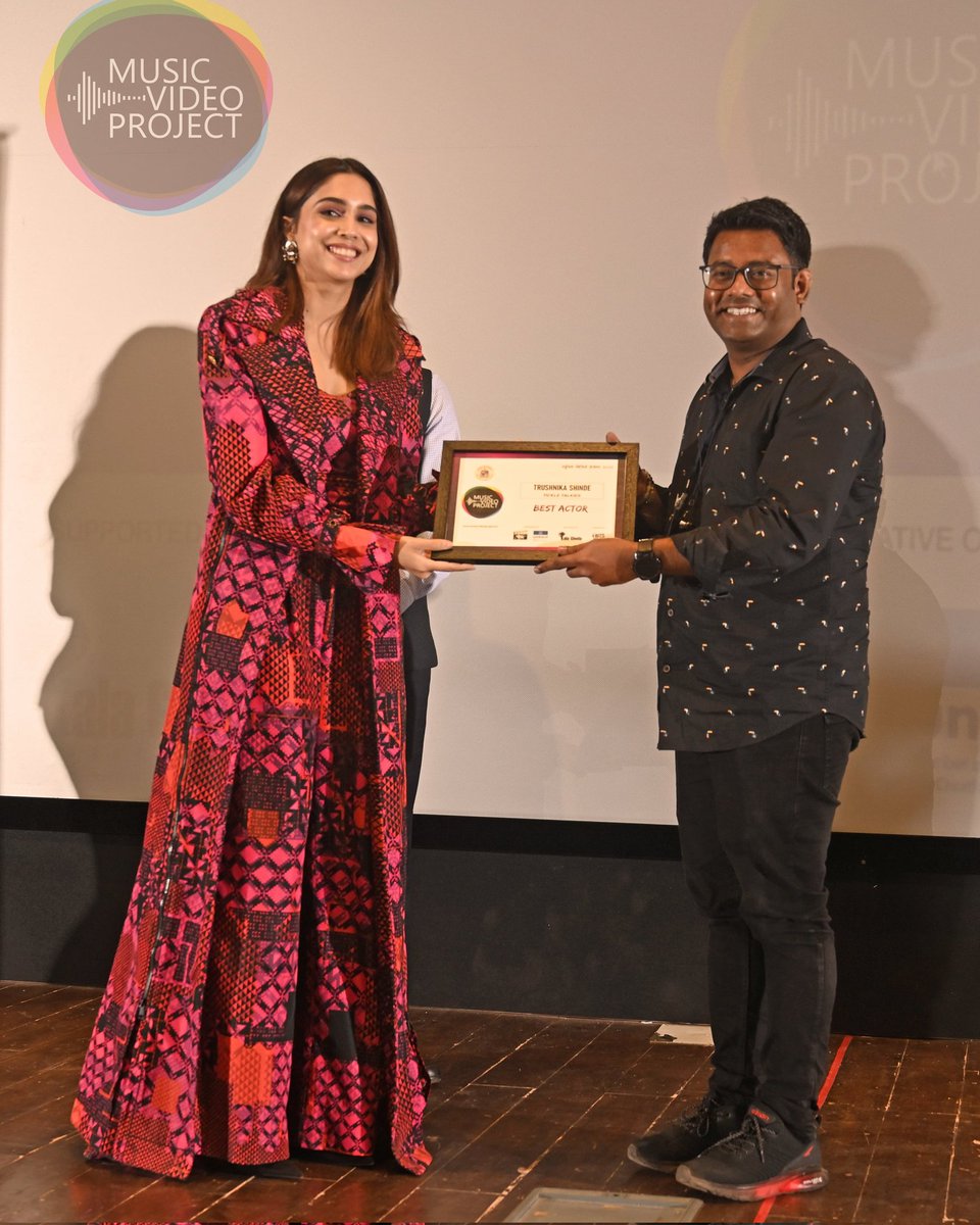kgafest's tweet photo. Winner of Best Directing
@tickletalkies
Akhil Patel Productions
#mvp2022 #spiritofmumbai #fimmakers #musicvideproject https://t.co/ogVFojx3pF