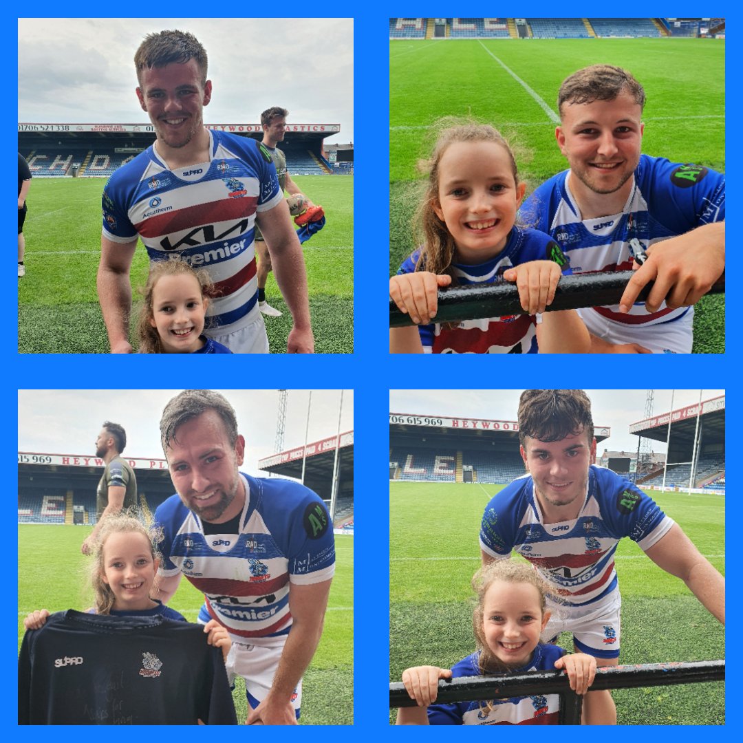 AmazingARY3's tweet photo. Winners are grinners!
Still buzzing after watching my team break record's yesterday. Thank you to all the @RochdaleHornets players who let me get a picture. You're all the best! https://t.co/NkBn3QfVkH