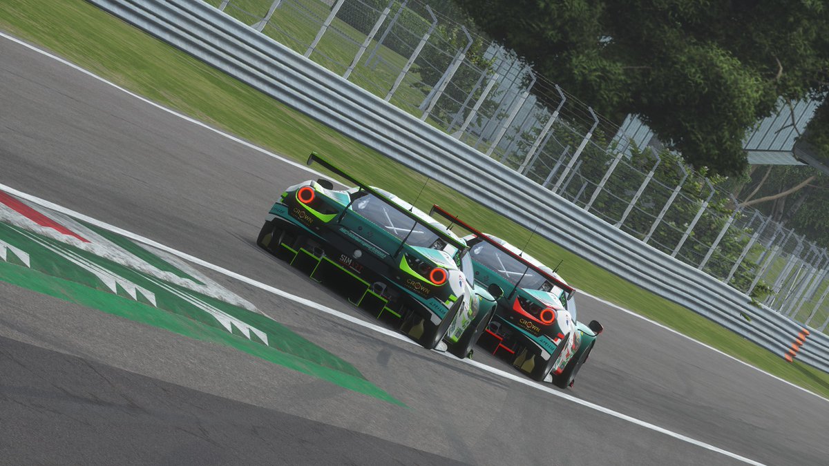 MCMotorsportmcm's tweet photo. 🚨RESULTADOS VEC‼️

R1 🇮🇹 Monza 👇

#254 - P3 
#253 - P5
#268 - P9

Espectacular inicio de temporada con otro podio consecutivo para el #254🥉 

Se confirma el buen feeling y la gran preparación de pretemporada!!💪

#crownNutrition | #SimArtSpain https://t.co/PQNBgTZE0N
