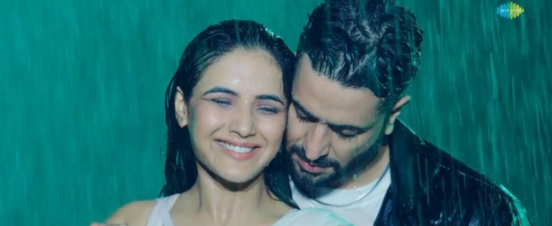 JASLYXBD's tweet photo. The Song Perfect !! 
Dance, Expressions, Dressing, Cinematography and Most Importantly Their Hot Sizzling Chemistry >>> Its totally fierce and unmatched. 

SAJAUNGA LUTKAR BHI OUT 
#JasLy 
@AlyGoni @jasminbhasin 
#SajaungaLutkarBhi 
https://t.co/CGGLD6XiGy https://t.co/CUv7uFdGVv