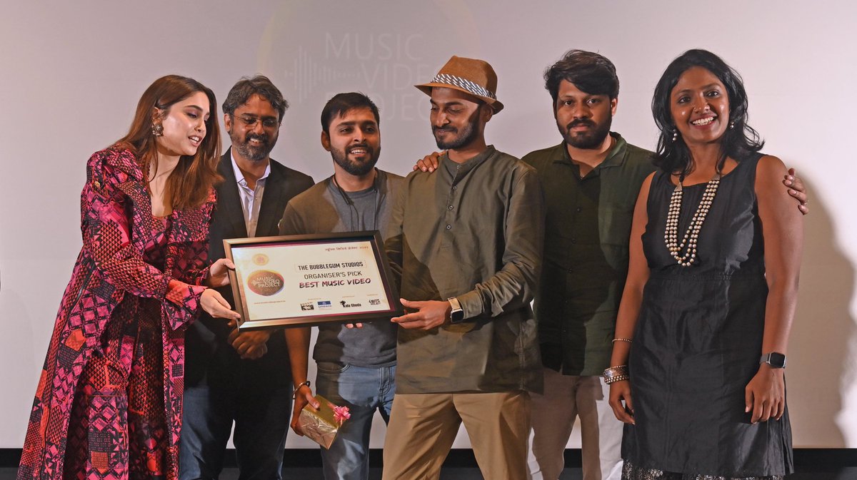kgafest's tweet photo. Organiser’s Choice Awards
Bubble Gum Studios
#mvp2022 #spiritofmumbai #fimmakers #musicvideproject https://t.co/p5c2aoOfqY