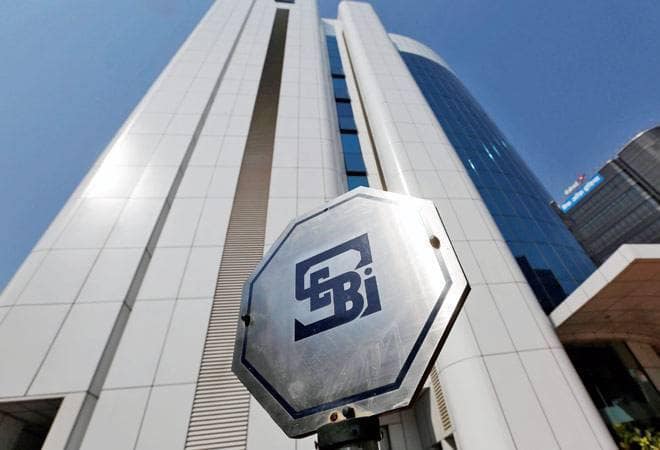 cafemutual's tweet photo. SEBI caps PMS investments in related companies at 30%
Regulator sets 15% cap on investments in single associated or related companies.
Read more : https://t.co/GQW7SeDhZi #CafeAlt https://t.co/VmLLPaPLNS