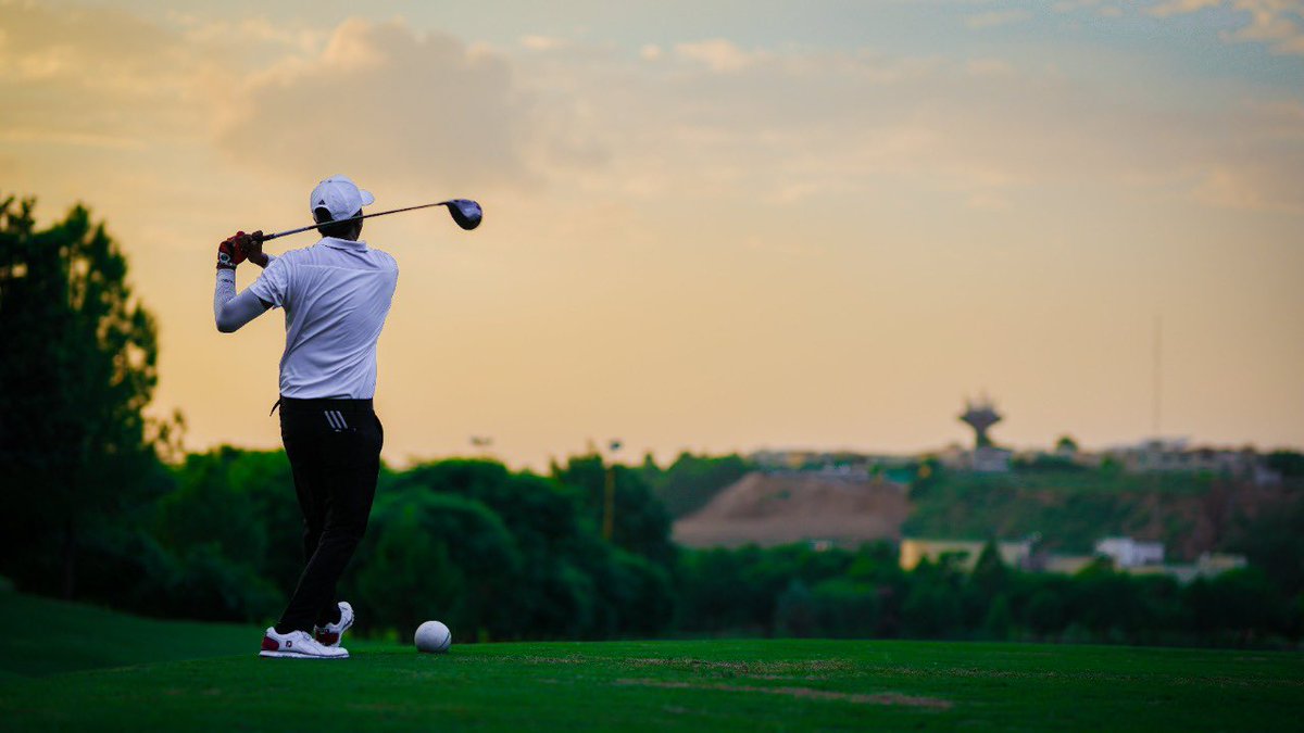 ImaratPK's tweet photo. Day 2⛳️ 🔥

Highlights from the Night Golf Championship 2022, organised by IMARAT at the site of Golf Floras II - a golfer’s paradise in Bahria Garden City, Islamabad.

To book your luxury condominium, call: 051 111 555 555 or 051 111 021 111.

#GolfChampionship #GolfFloras #Golf https://t.co/DoWKIAnBxN