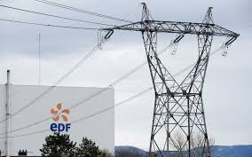 🚨 Pénurie d’#électricité, Elisabeth Borne se veut rassurante : « Des stages gratuits pour apprendre à manger et se laver dans le noir seront mis en place dès octobre ». #Energie