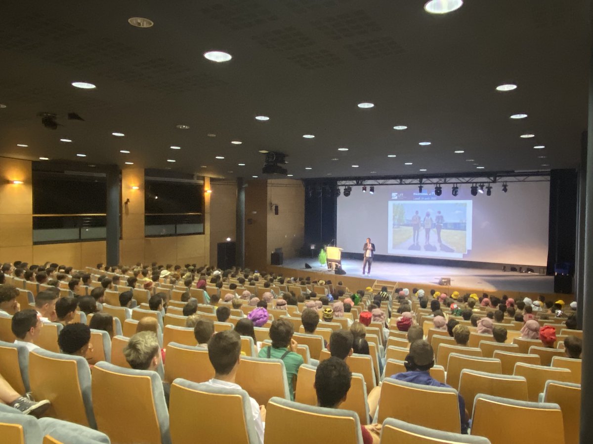 UTTroyes's tweet photo. 📌Nous souhaitons la bienvenue à nos 276 nouveaux étudiants en Tronc Commun pour cette nouvelle année universitaire qui débute.

Très bonne rentrée à tous !

+ d’infos 👉https://t.co/paFgUMGEpL  #rentréeA22 #bienvenuealutt #inté2022 https://t.co/DJ183g5xKE