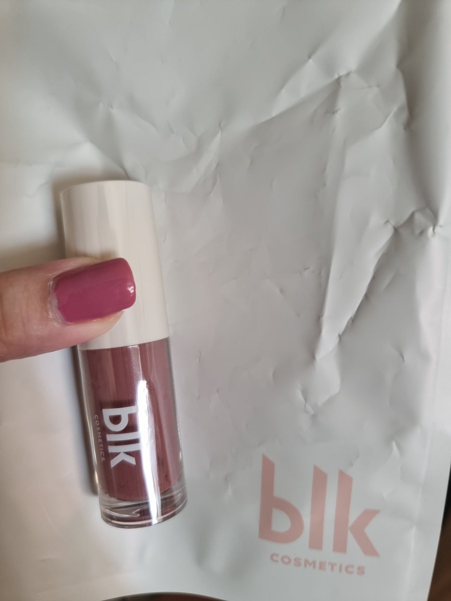 ahlexpineda's tweet photo. Friends know talaga what to gift! Hahahaha thank youuuu sa PA BLK!!! Happy birthday to meee!!!❤️❤️❤️ may dagdag nanaman sa collection ko❤️❤️❤️ https://t.co/hPxBZ0aA0V
