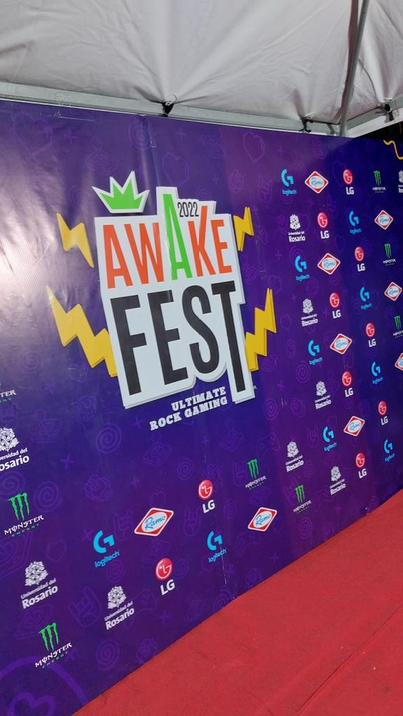 MyriamEBaquero's tweet photo. Gracias a todos por acompañar a @Awk_Gaming en el #AwakeFest, juntos celebrando dos años de trayectoria y construyendo una nueva era para la industria gaming en Colombia. Una gala llena de grandes personajes, reconocidas marcas y sobre todo un gran objetivo #WeAreAwake https://t.co/w8qMsc7c1T