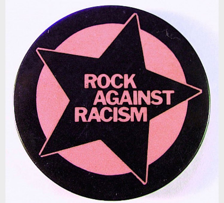 5TUDIOFORTYFIVE's tweet photo. Agosto 29/1976
La revista musical británica SOUNDS, publica cartas en respuesta a comentarios racistas que #EricClapton vociferó en un concierto en Birmingham, Londres a inicios de ese mes. 
“Confiésalo, la mitad de tu música es negra” decía una de ellas. “Tu eres el mas grande… https://t.co/NEs3SQ7wRM