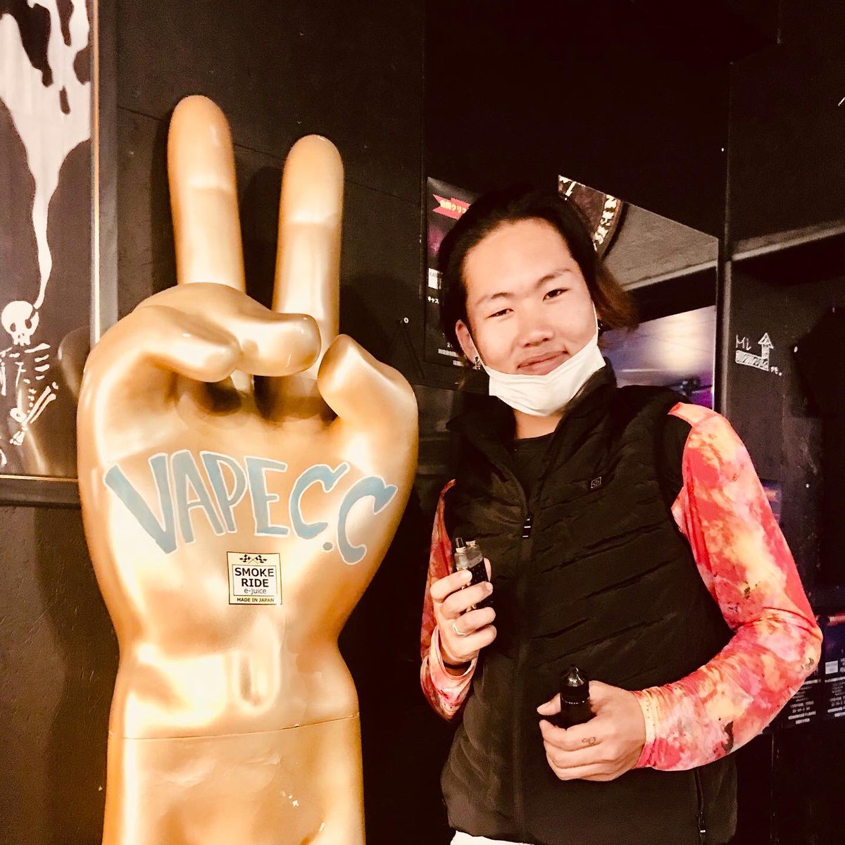 smokeride_gogo's tweet photo. BasicVapor VINTAGE
レモンサングリア コーラみたいに美味しい♪
お洒落なPODMODでNICE JET‼️
美味しい笑顔最高ですネ♪
ありがとう御座いました😊
VAPE電子タバコC.C
越谷市大袋駅東口徒歩2分
048-971-9622
#vape #vapecc #vape好きな人と繋がりたい #basicvapor #電子タバコ #smokeride #livefast https://t.co/kUKWogjwdx