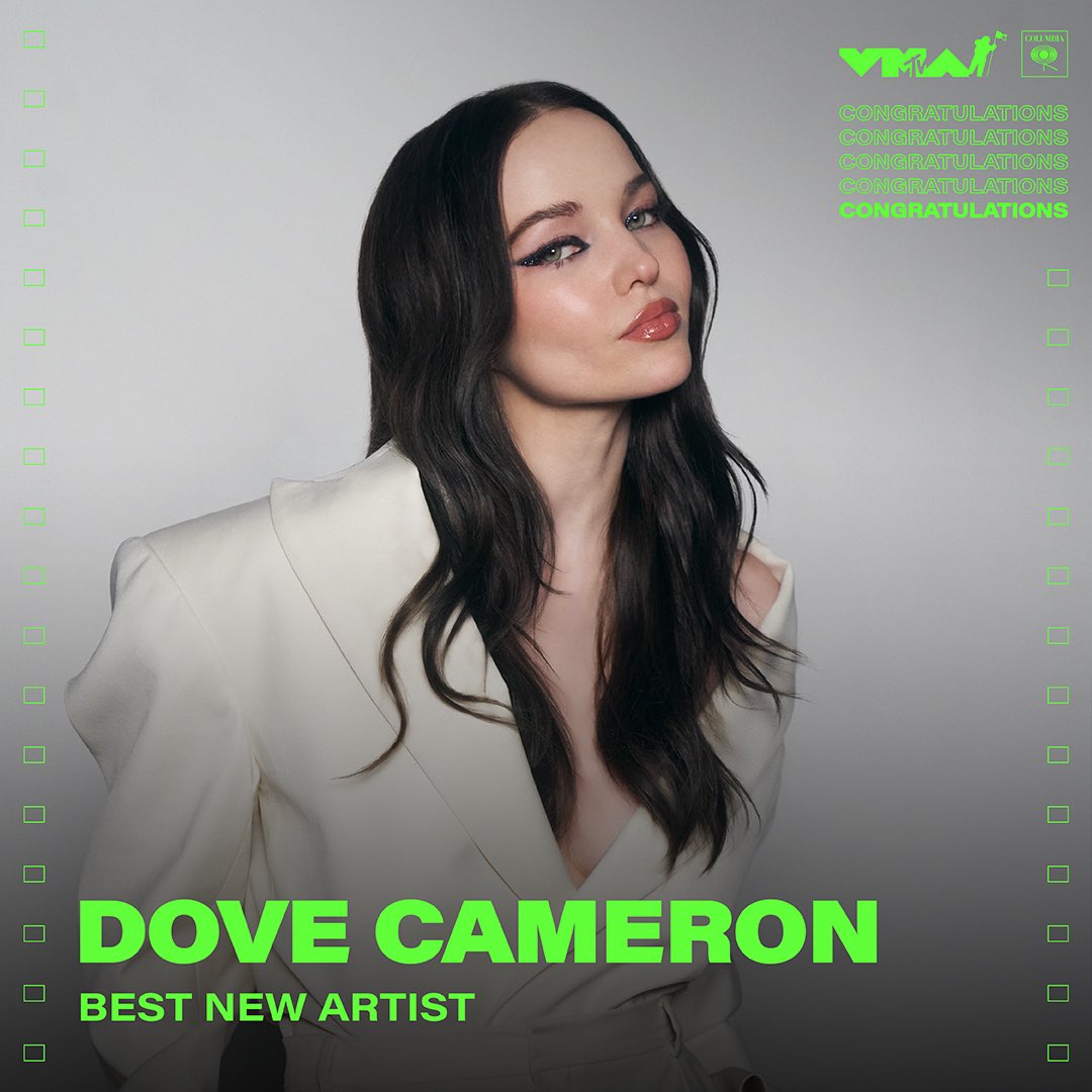 ColumbiaRecords's tweet photo. BEST NEW ARTIST // @DoveCameron https://t.co/DklQBiExRF