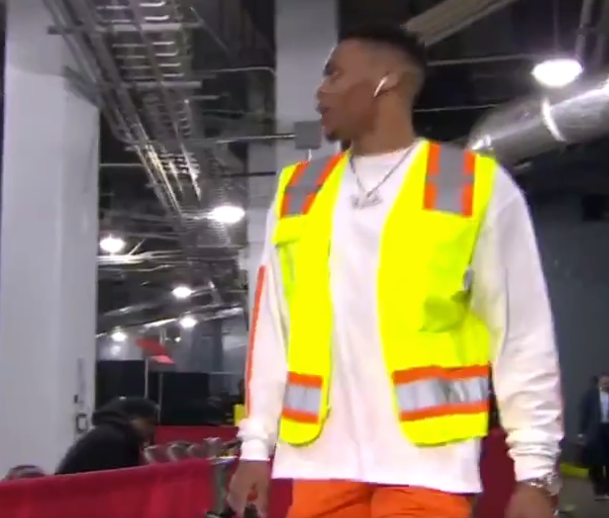 NBAMemes's tweet photo. This man was putting up bricks on and off the court https://t.co/9vbKY0xc2U