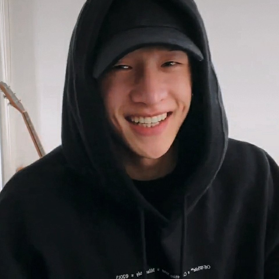 bangchansfilm's tweet photo. <3 https://t.co/V7v75t7Ice