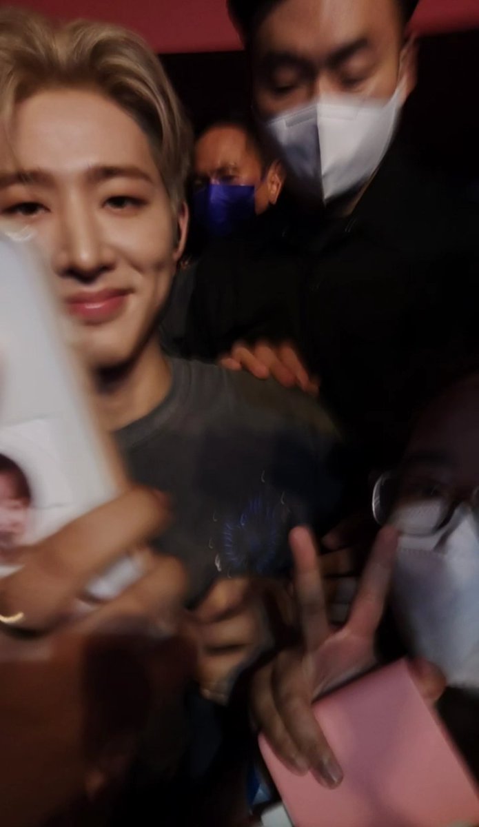MyHaruJihoon's tweet photo. We will meet again by fate in the disguise of chance, @shxx131bi131
π
I WILL FIND YOU AGAIN IN MY NEXT LIFE. πΆ Again, you're worth the wait. Thank you for coming back to us. π
#KimHanbin #HANBIN #BIinManila #HanbinInManila #ItsBInAWhile #BIofflineInManila #KimHanbinInManila https://t.co/L1HNJm93CG