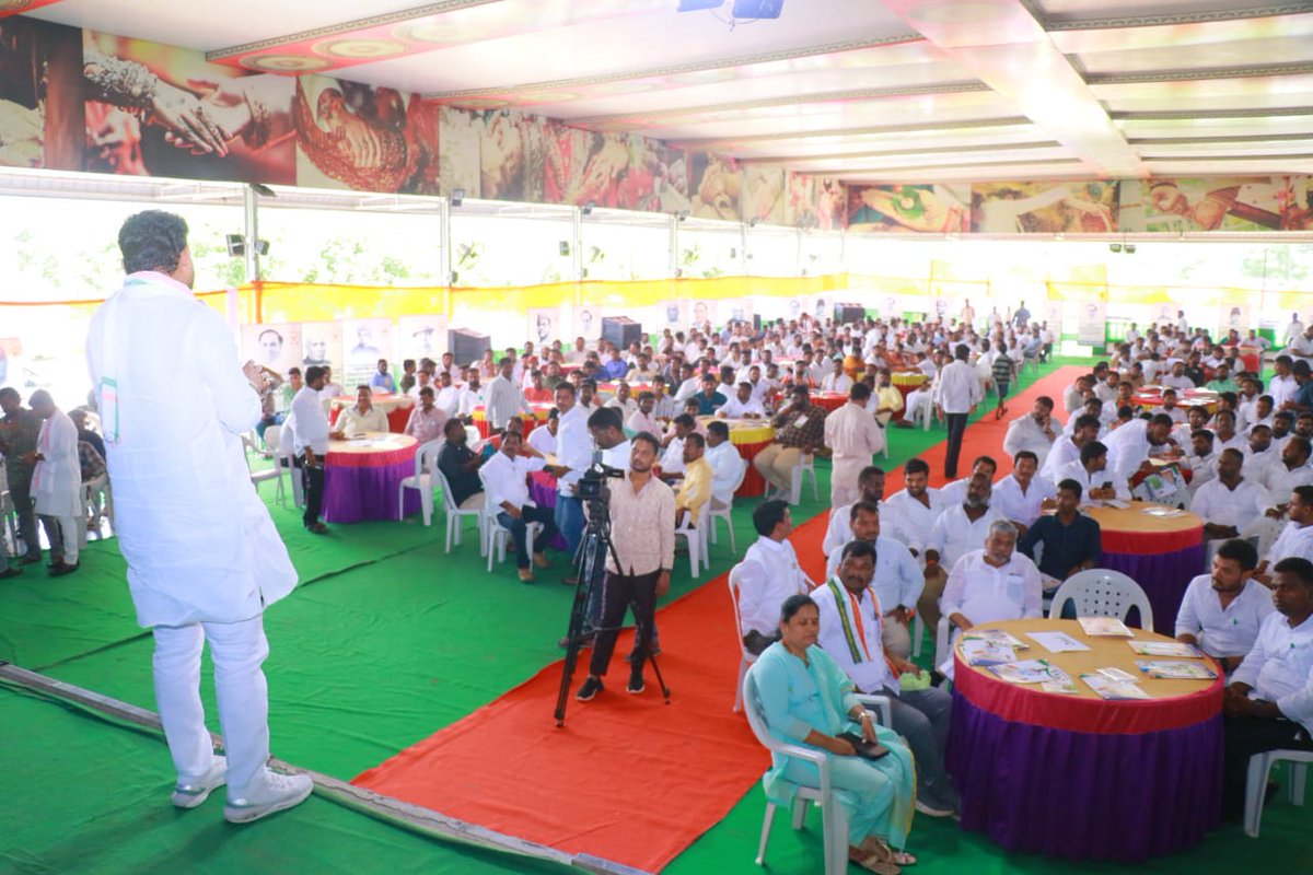 syedkhalid4488's tweet photo. Participated in @IYCTelangana Extended Executive Meeting at Munugod, Nalgonda along with all Youth Congress Office Bearers
@manickamtagore @MYaskhi @DwivediSurbhi @ShivaSenaIYC @ManuJain_MJ @Aamer_Javeed https://t.co/BKHY45Z9ZW