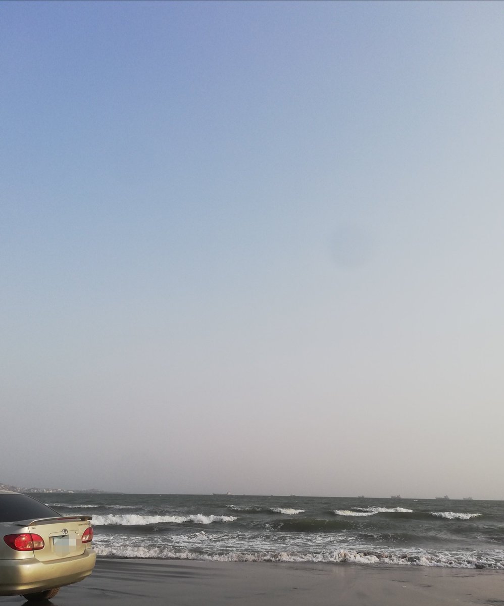 MissSumaiya's tweet photo. By the Sea 💙🌊 https://t.co/s3spOXRa6M