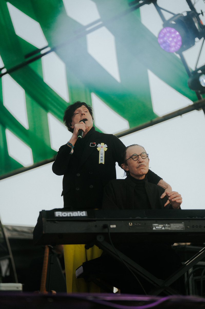 aintnopicnic's tweet photo. There’s really no comparison for @sparksofficial. WHAT A SHOW. https://t.co/PVaOFWTDAn