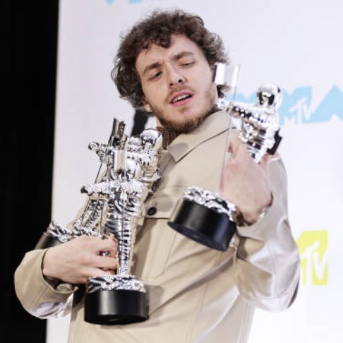 chartsharlow's tweet photo. .@jackharlow won 4 of the 8 awards he was up for tonight #VMAs, the most wins for any artist this year. https://t.co/uPNN3cm4Ef