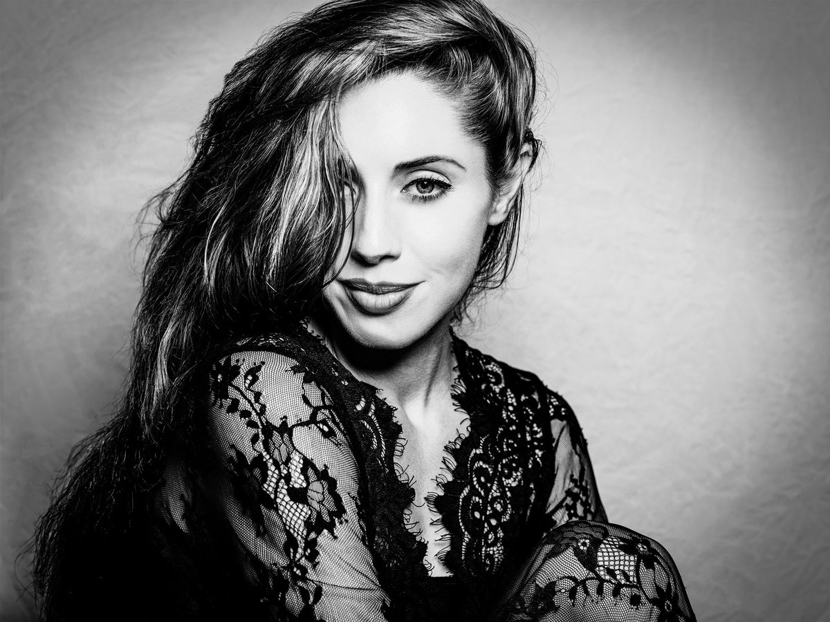 maxnexster's tweet photo. #MyFujifilmLegacy #tanya #GFX100S #GFX100S #fuji_love #fujifilm #bnwphotography #bnw #portraitphotography #portrait #portraiture #portraitmood https://t.co/cNBQVRrzwm