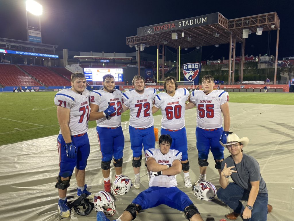 the Oline to watch this season🦾@Alex_Holguin52 @MasonTrav71 @MaxLivingston11 @sieowen73 @HunterCaudill26 @Coach_JHyde