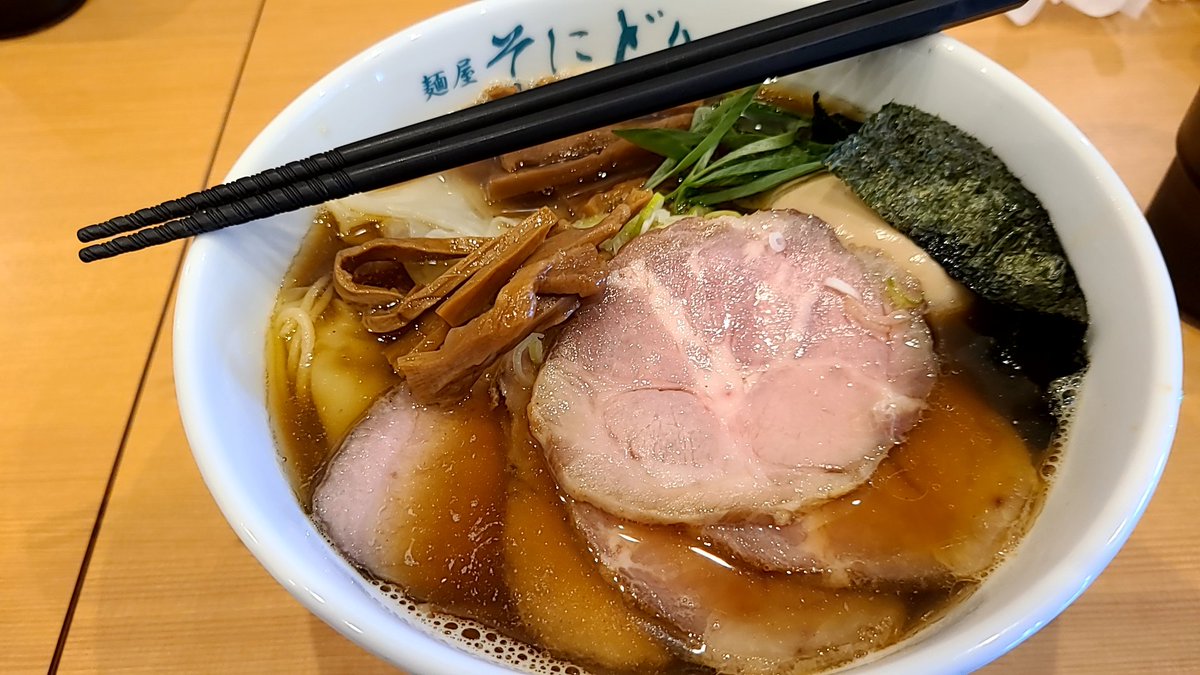 buzzokamoto1124's tweet photo. モリモリファミリーはラーメン好きが多いんです🍜
#ラーメン https://t.co/zGWnFRvPIw