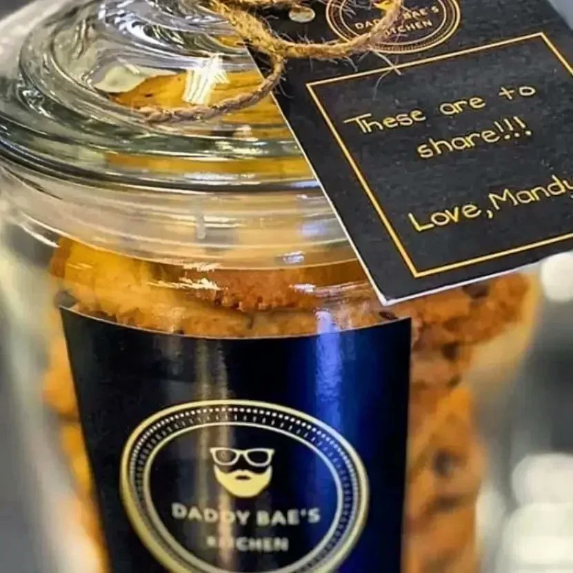 BuildBlaqEquity's tweet photo. Monday's are for sharing...
Share the c🍪 🍪 kie love today and order your cookie jar today from @RealDaddyBae .
Call/ WhatsApp to place your orders.
#cookies
#cookiemonster
#cookiesfordays
#cookiejar
#sharingiscaring https://t.co/iUfKVw4krb