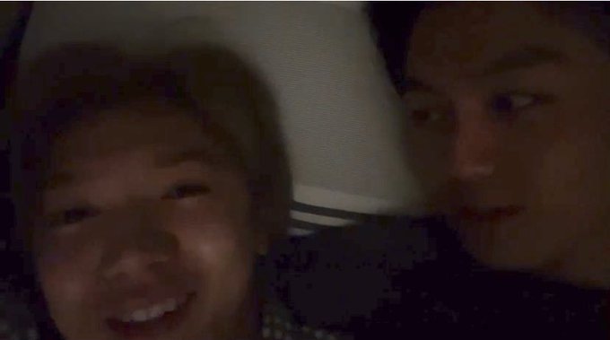 腕枕のtwitterイラスト検索結果