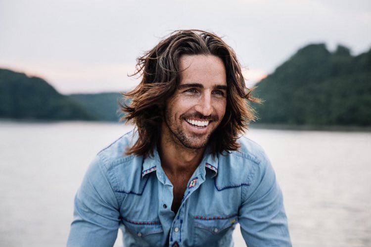 Happy 41st Birthday to country music singer, songwriter, and actor, Jake Owen! 