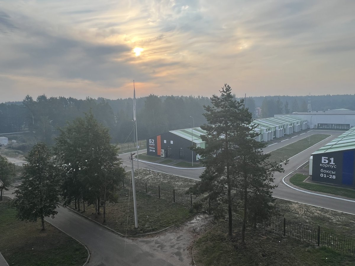 Arick_N's tweet photo. Так дымно… https://t.co/qpMrn61VuV