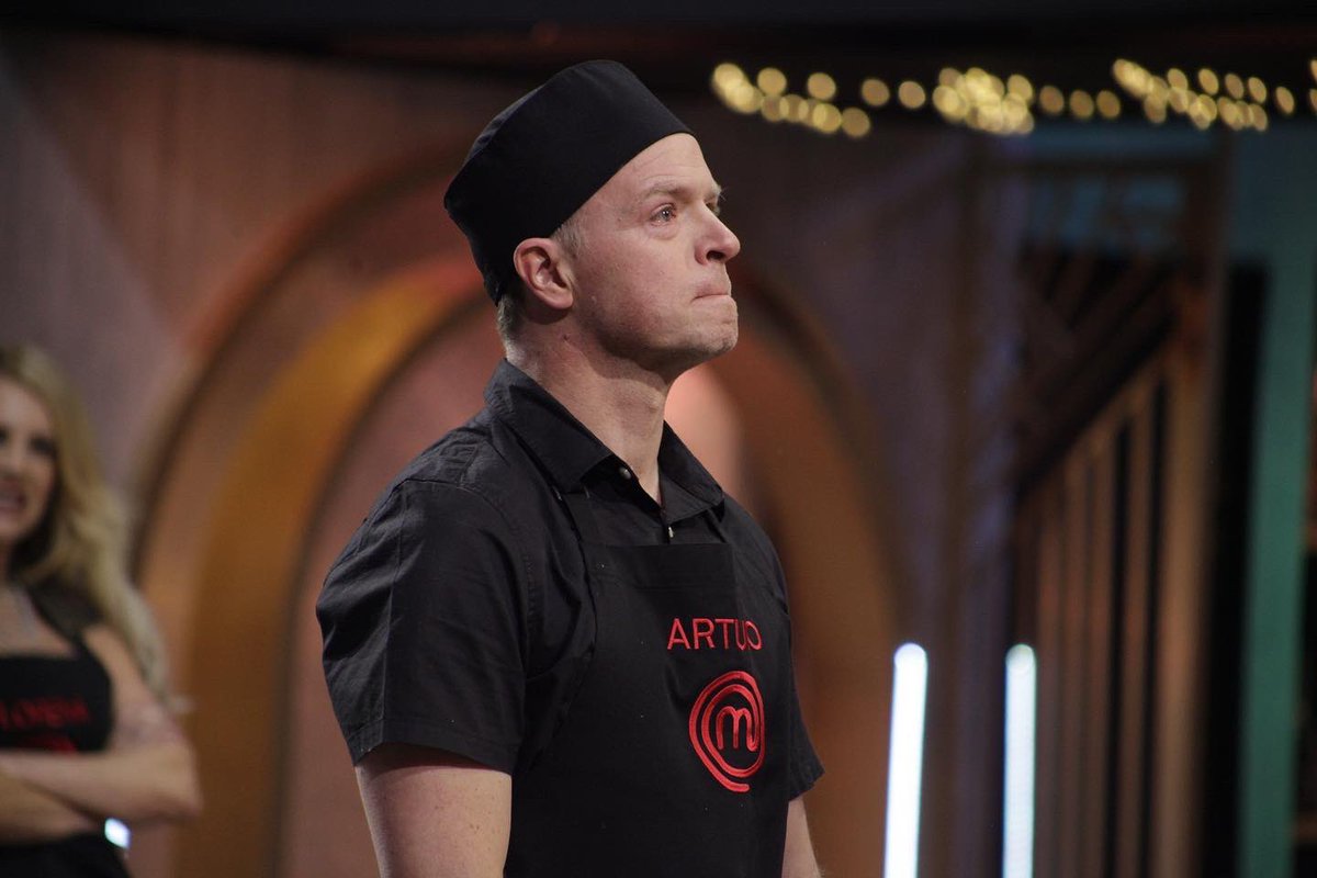 MasterChefMx's tweet photo. ¡Arturo López Gavito, el JUEZ DE HIERRO @algavito nos conmovió muchísimo a todos! 👏🏼🥹🥘🍴 Estamos muy orgullosos de él. #MasterChefCelebrity https://t.co/5WLl2SAgJt