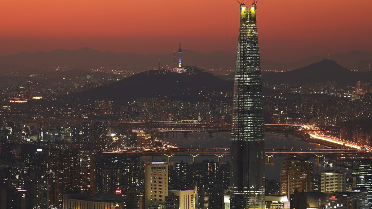 韓国旅行現地手配ツアー 進撃の 華麗なる夜景ツアー Seoul Sky展望台 東大門市場ショッピング 豚カルビの夕食付き T Co Vp0liwdauk 韓国旅行 Seoulsky ロッテワールドタワー 東大門市場 韓国旅行 Seoulsky ロッテワールドタワー 東大門市場 韓国