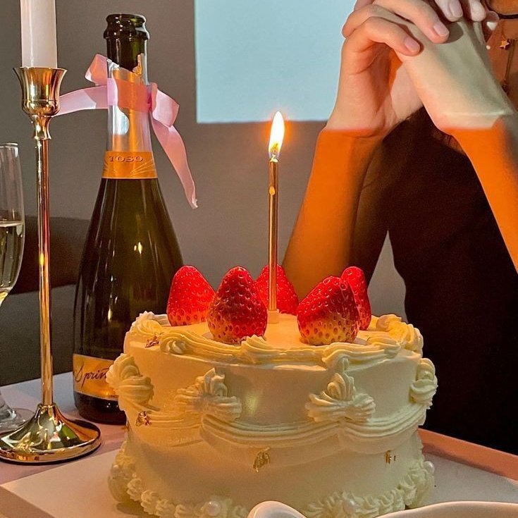 logaandare's tweet photo. lu mi vida feliz cumpleaños, espero q disfrutes mucho tu día y cumplas todas las metas q t propongas, eres d lo más bonito y mereces cada cosa linda, espero q seas muy muy feliz pq t lo mereces, t amo mucho 💘💘
[@nikkavlkv 💌] https://t.co/3ZIvZ3BvUx