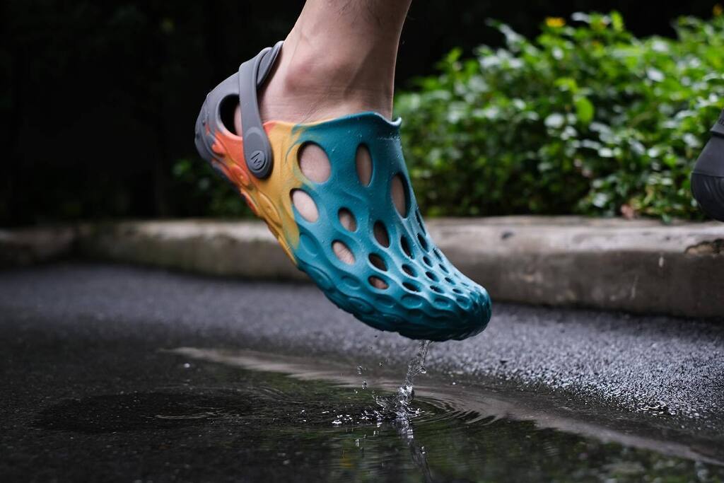 kuroroh's tweet image. Merrell Hydro Moc Drift 

ช่างเหมาะกับช่วงนี้จริงๆ 🌧🌧🌧

#Merrel #merrellthailand #merrellhydromoc #merrelhydromocdrift instagr.am/p/Ch1B7k2rSJY/