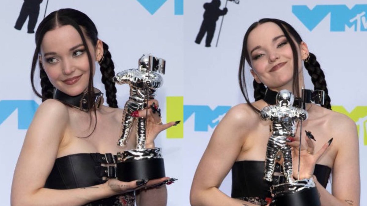 Esta noche se ha convertido en una de las mejores del fandom Dovelies/Dovistas. Es nuestro primer #VMAs y esto aún es el comienzo. 

¡Únanse a la tendencia para celebrar esto!
PROUD OF DOVE CAMERON