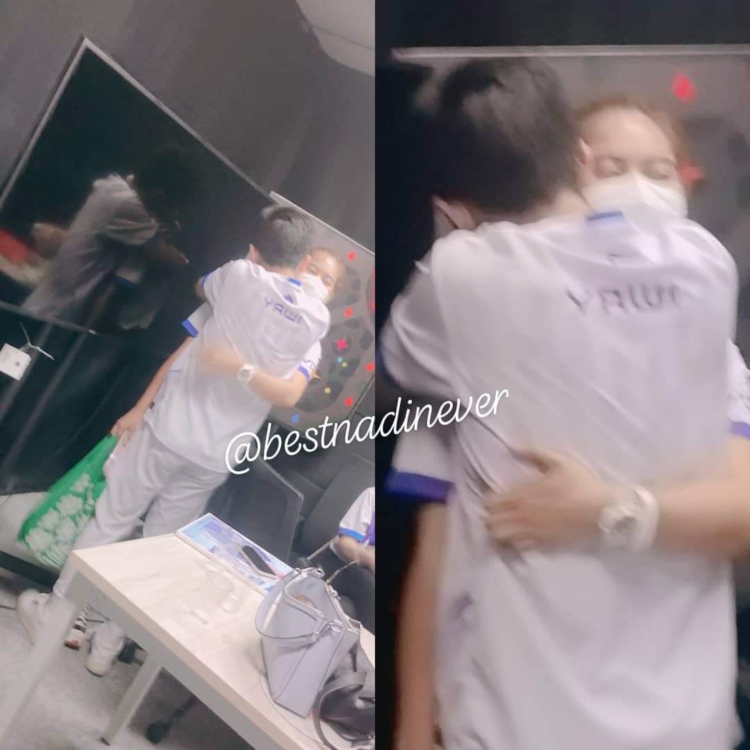 bestnadinever's tweet photo. FORDA SWEET NAMAN NG MGA FERSON!! HARAP HARAPANG AYUDA IZ SO NAKAKAHIMATAY π₯°π₯°
Sobrang proud siguro ni Ate Jen kay Ethan huhu π₯Ή
@jenwialliance @yawiesports @JenniferNierva https://t.co/uqCnLiUUOb