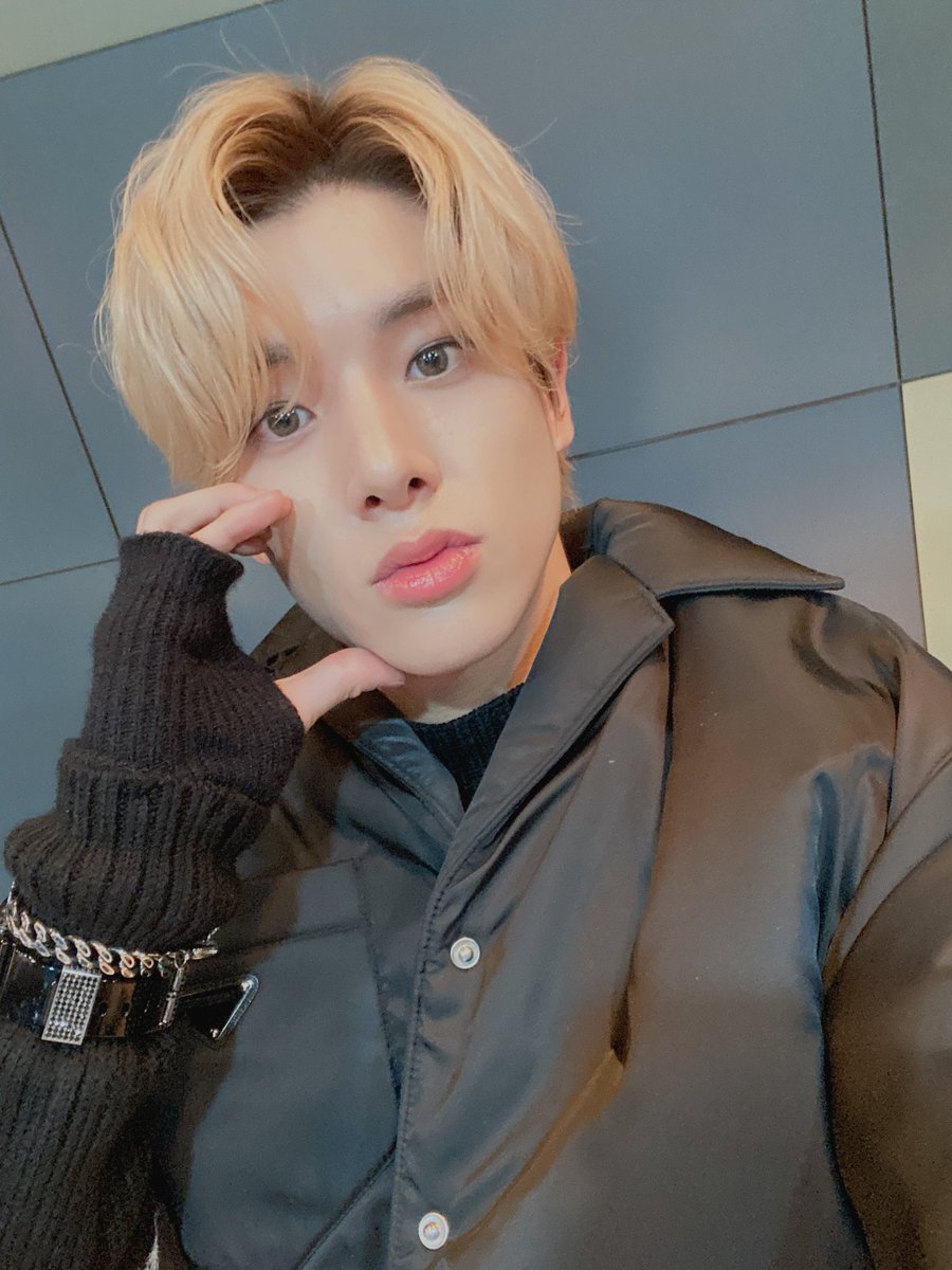 simgaydan's tweet photo. another day of missing blond jakey https://t.co/tccLlFrG2A
