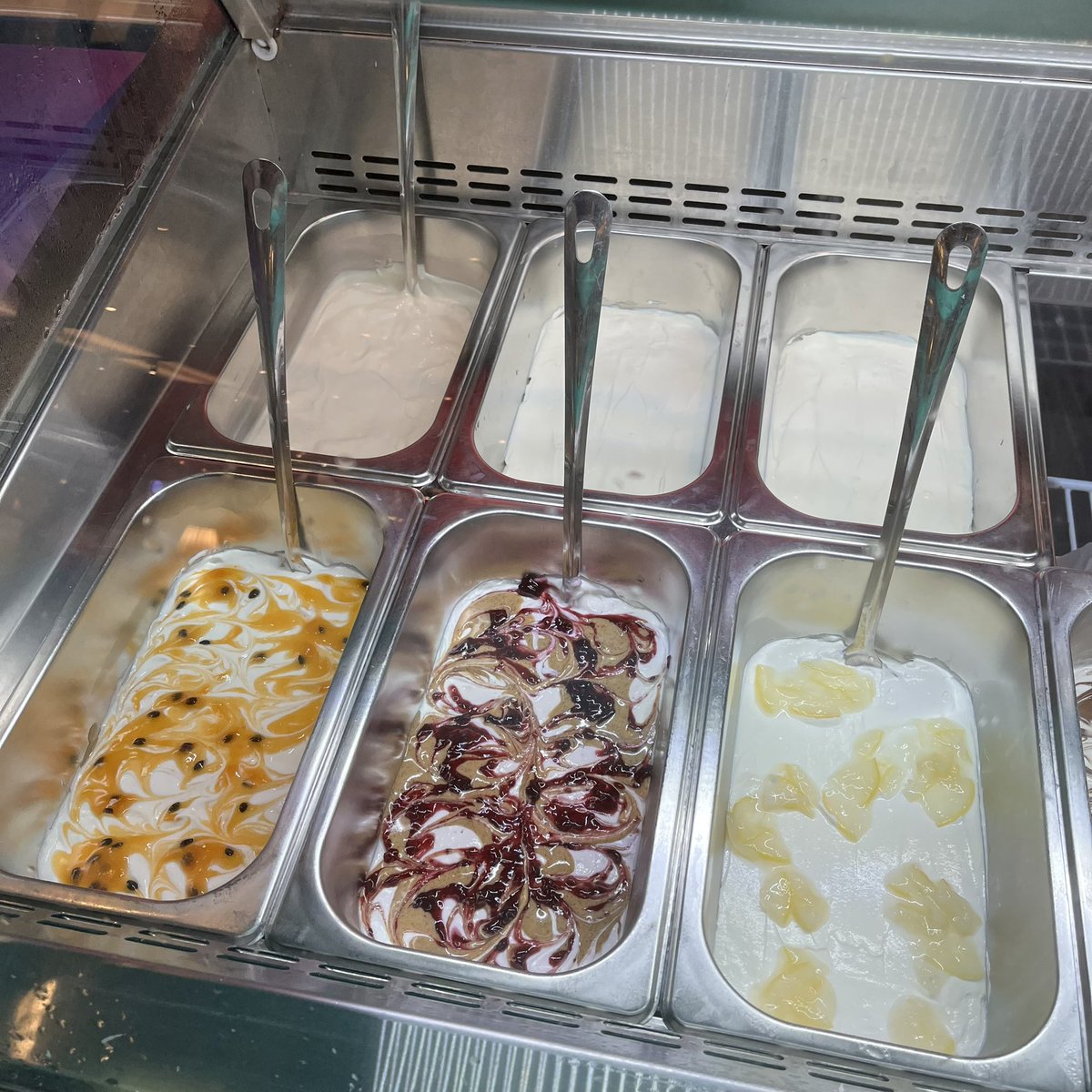 🍡 on Twitter "RT ifeelsopeach 🌈 วันนี้มาแนะนำร้านโยเกิร์ตลับๆใน siam