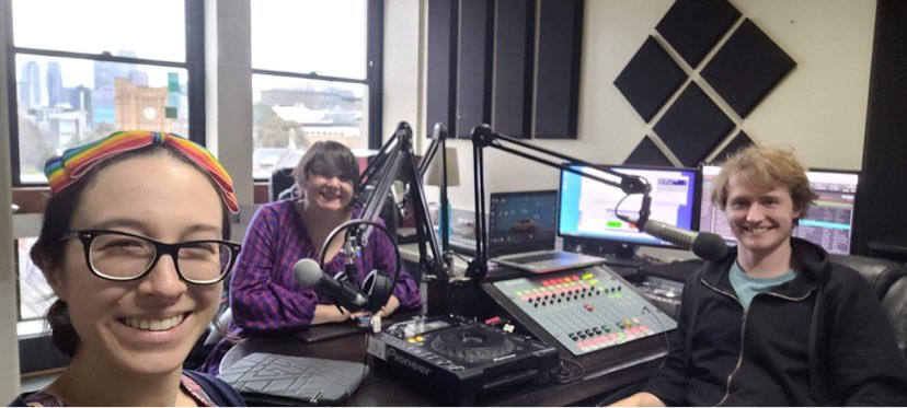 If you missed last Friday’s show all about how #art meets #science - feat. the wonderful @Tillsify from <a href="/scigallerymel/">Science Gallery Melbourne</a> - you can catch it online now! 🎨🔬📻

🎧: open.spotify.com/episode/6f7xV9…

#scicomm <a href="/radio_fodder/">Radio Fodder</a>