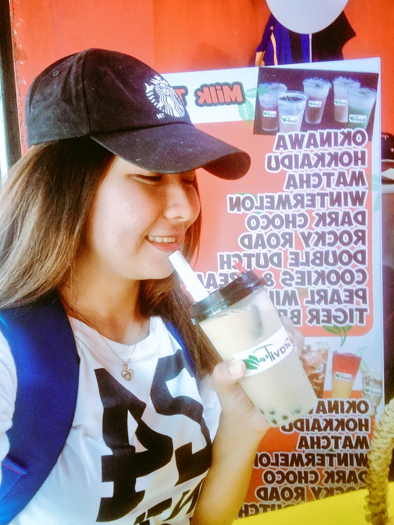 Hi. @lyrznebre @lyralebosada r u dr?