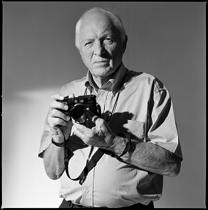 schadebe's tweet photo. Jurgen Schadeberg🌹
Two years gone but not forgotten🌹
His Seven Decades of Humanist Photography Live on
Photo by Gavin Furlonger https://t.co/F3IjysaaQp