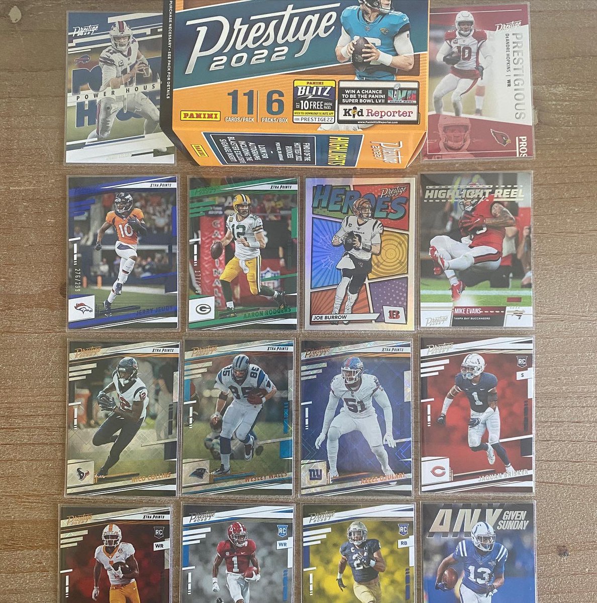 HasBeenGames's tweet photo. Cracking some boxes!! #SportsCards https://t.co/xVoVTKFE8f