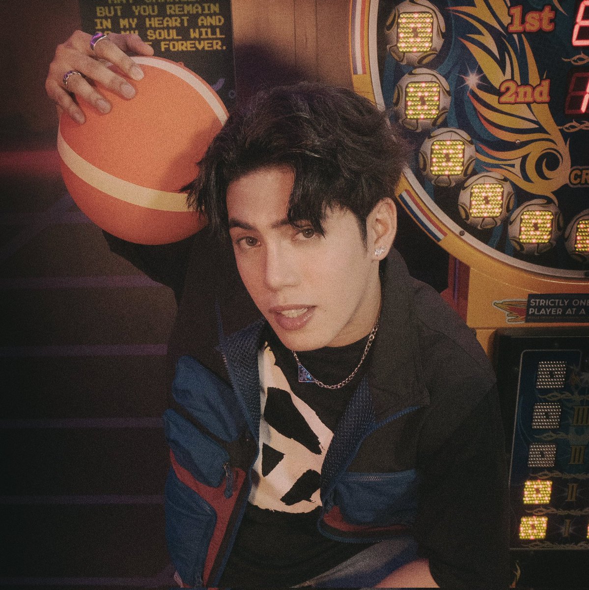 curious if this will be the only concept that he’ll portray 🤨 but knowing the boys, they surely have a lot for #WYAT single release. we all know they always aim for the best 😁

STELL WYAT ConceptPhoto
#WhereYouAtSB19
<a href="/SB19Official/">SB19 Official</a> #SB19
#SB19_STELL #STELL