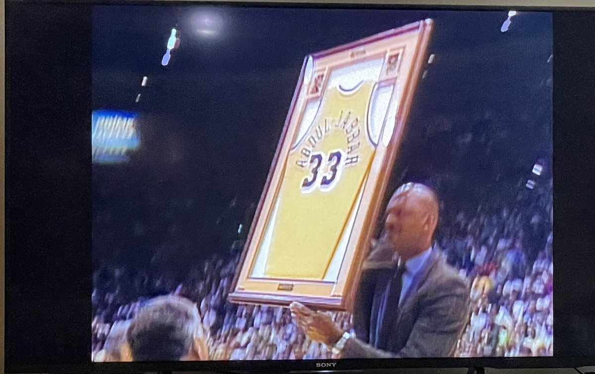 gavrojim007's tweet photo. #legacy #lakers #hulu ep4; from retirement ceremony to retirement ceremony on a peak emotional episode; farewell to Cap and hello to a new boy from Serbia that knew 0 english - from #kaj to #vlade https://t.co/iyVZebUfOv