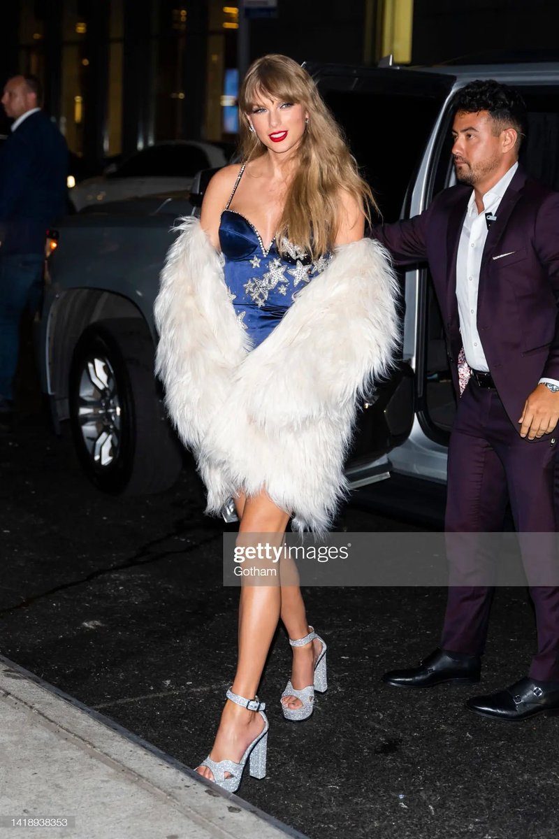 Taylor Swift's FIRST public appearance for #Midnights era