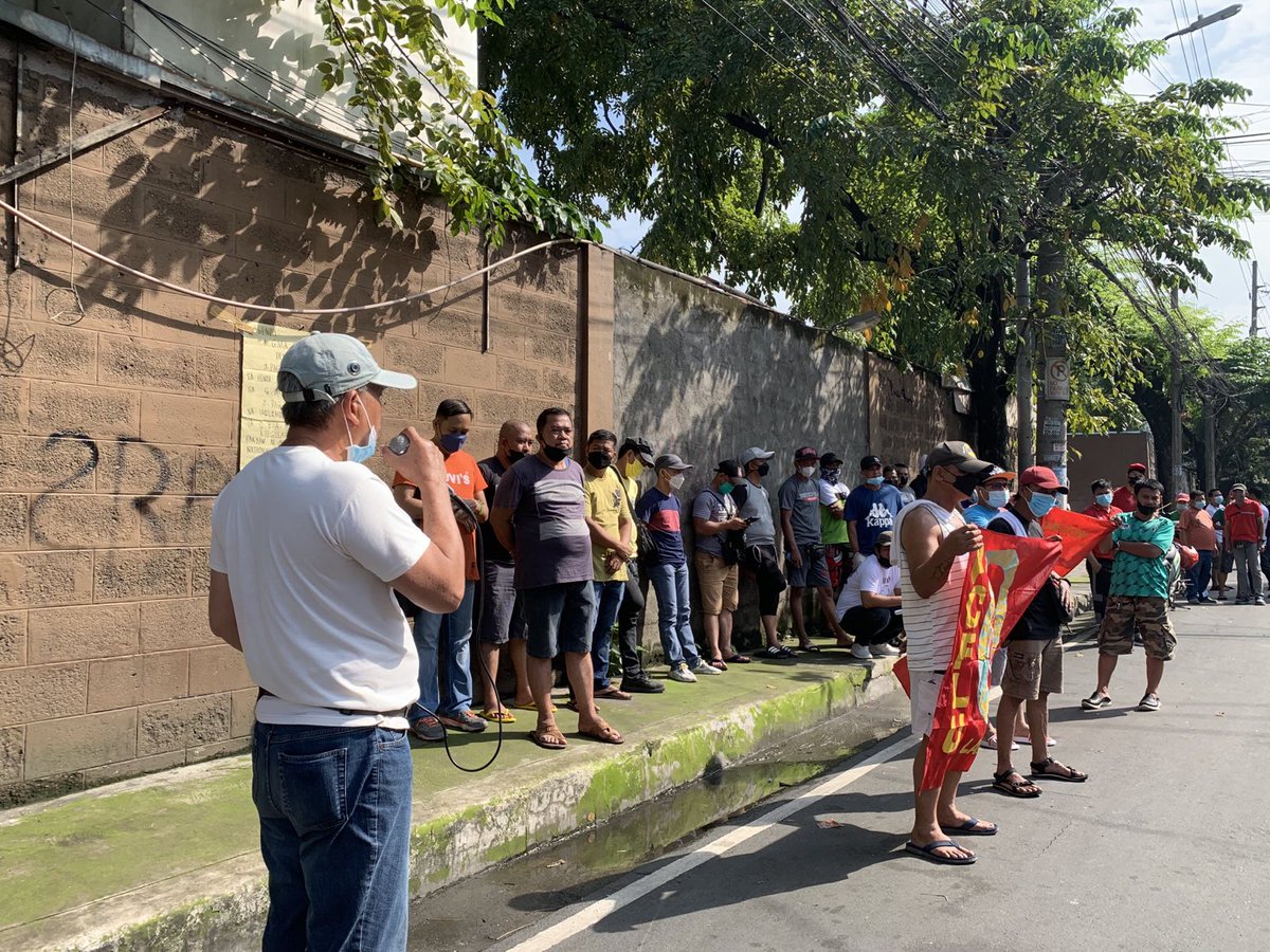 ABWorkComm's tweet photo. TIGNAN: Nagtipon ang mga mangagagawa ng Pambato Cargo Federation Land Union at Manila North Harbor Workers, kasama ang mga kabataan upang ipagdiwang ang araw ng mga bayani at igiit ang karapatan ng mga mangagagawa sa usapin ng Sahod, Trabaho at Karapatan ++ https://t.co/fP3X621s54