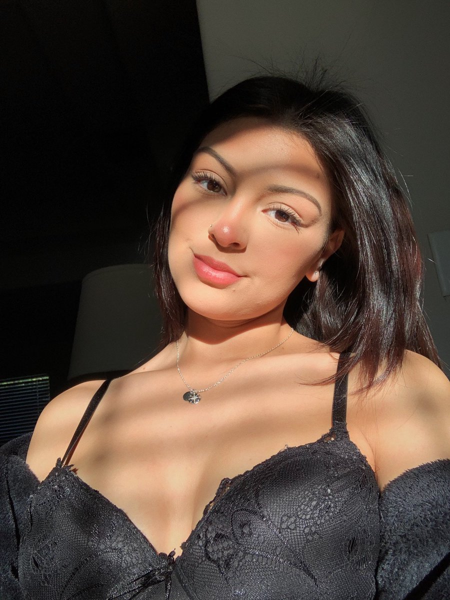 pretty face🍒✨
