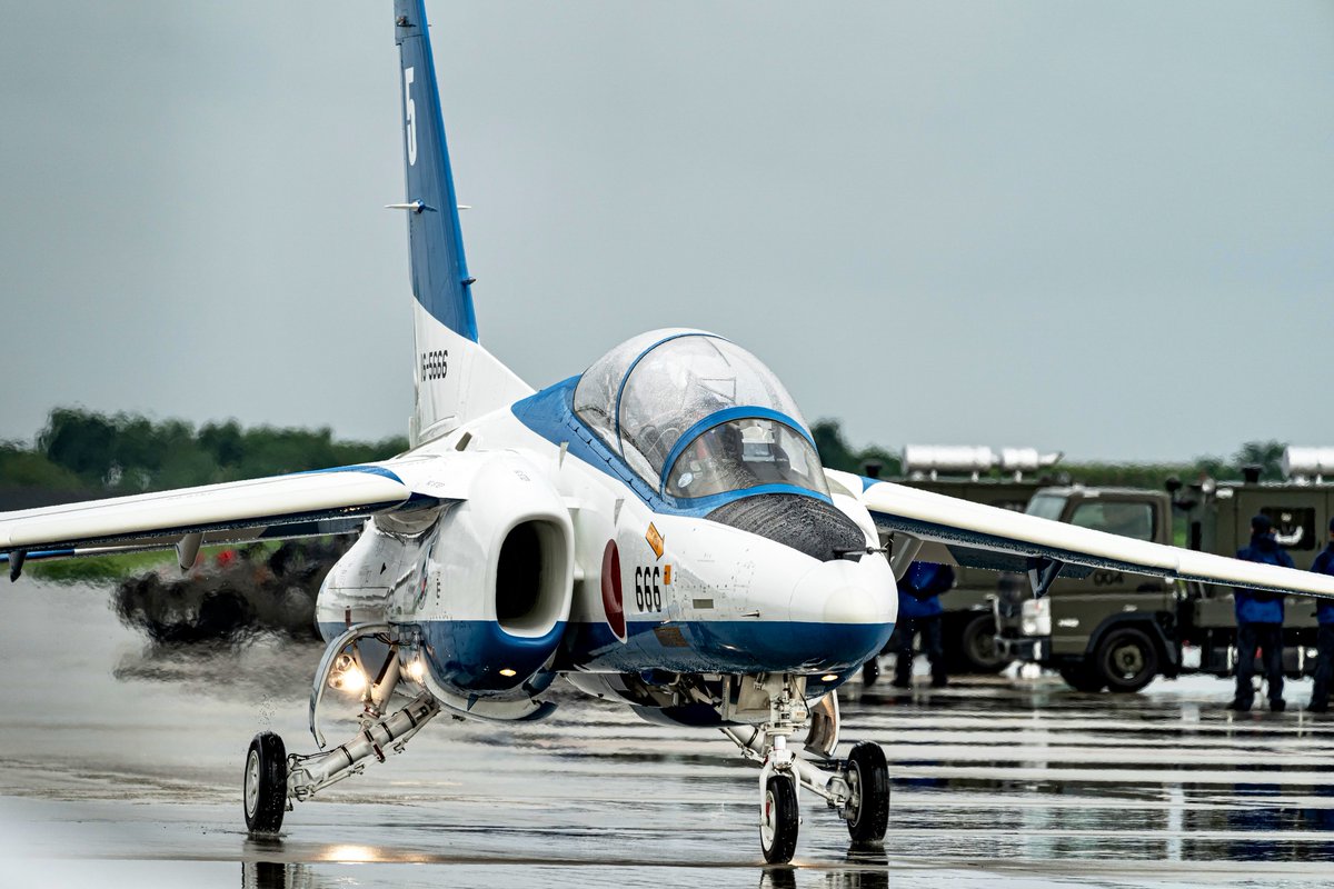 jp1jsvhl745's tweet photo. 昨日の航空祭でブルーインパルス仕様のてる坊が人気だったって。てる坊、すごいぜ🌞

#松島基地 
#松島基地航空祭2022 
#ブルーインパルス 
#5号機 #LeadSolo 
#てる坊 https://t.co/suqPZnQwMr