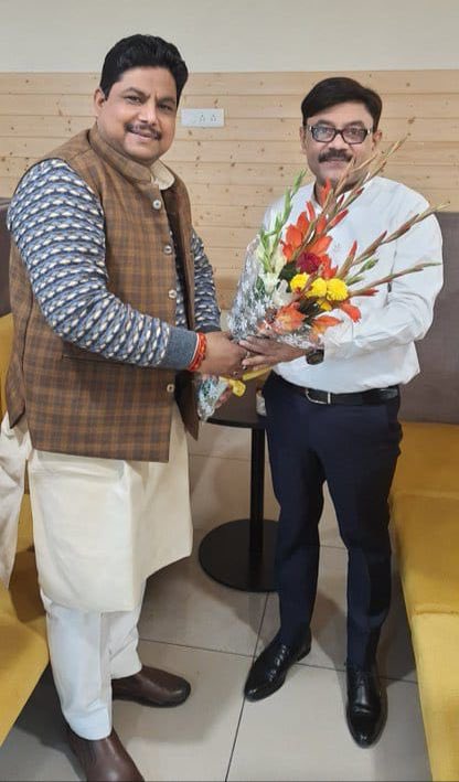 शिक्षक ,शिक्षामित्र,कर्मचारी एवं आम जनता के हितार्थ मुद्दों को  बेबाक़ व बुलंद आबाज में प्रमुखता से उठाने वाले 
आदरणीय <a href="/Aamitabh2/">Amitabh Agnihotri</a> ji
को जन्मदिवस की हार्दिक बधाई एवं शुभकामनाएँ।
प्रभु की कृपा सदैव आप पर बनी रहे ।