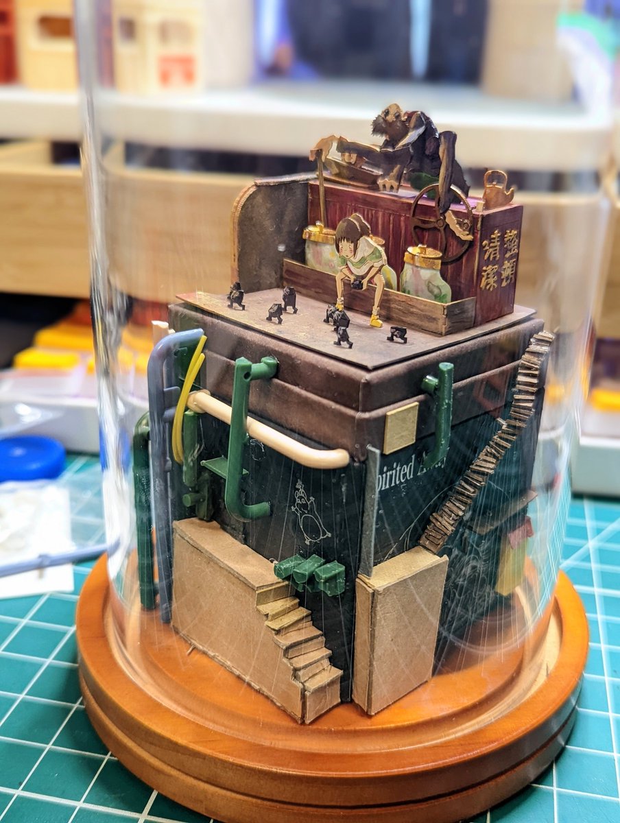 kupoknots's tweet photo. Checkpoint. Priming then painting the base tomorrow after work.

I like these glass cases. At least I'll know it'll be safe from the cats. ¯\(◉‿◉)

#千と千尋の神隠し #SpiritedAway #StudioGhibli #miniatuart #sankei https://t.co/zqNEginkzM