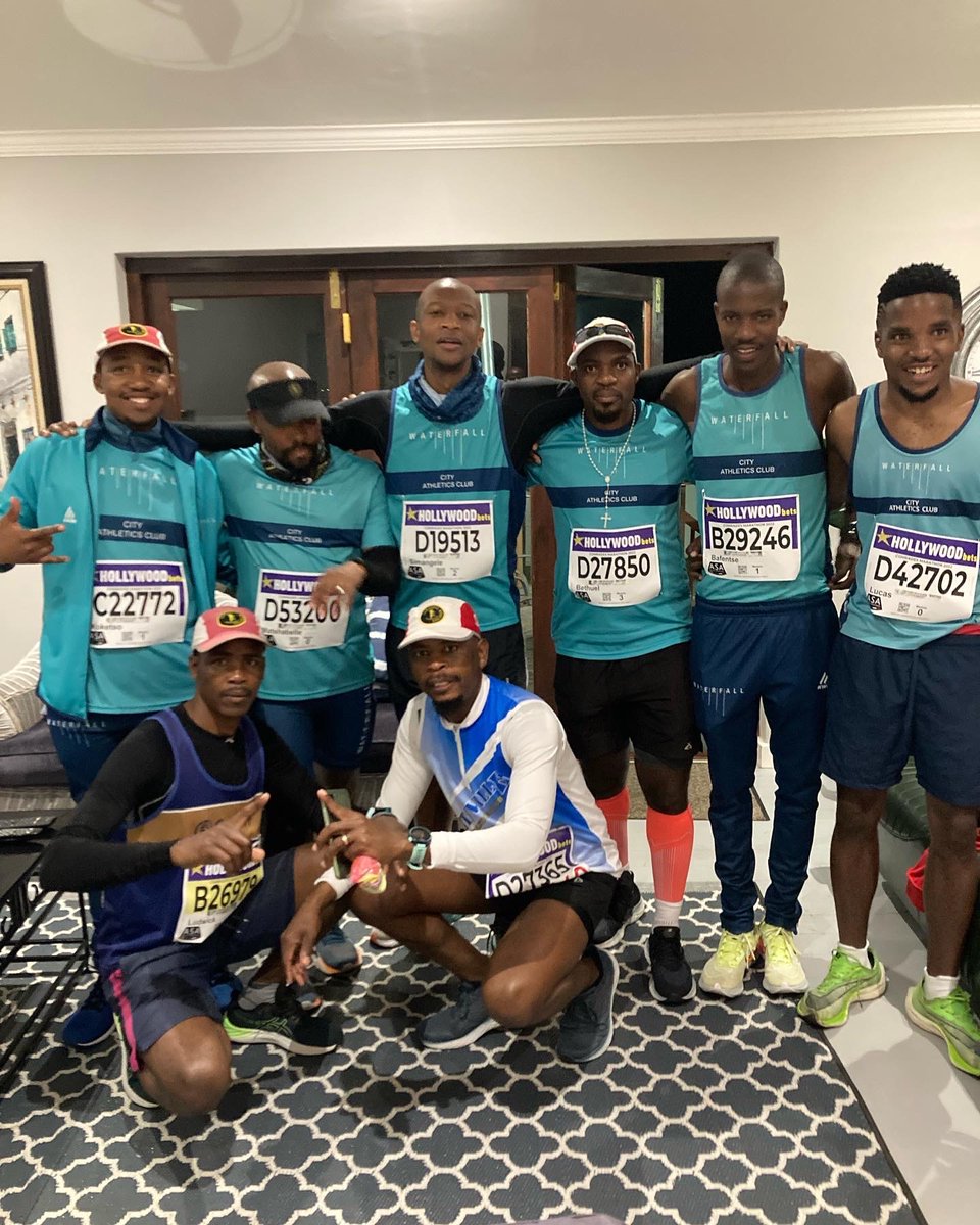 Simangele06's tweet photo. Robert Mtshali medalist 3x Comrades Marathon Finisher #PB #WaterfallCityAC #WCAC #Reakitima @waterfallcityac https://t.co/zHPXR4kiTF