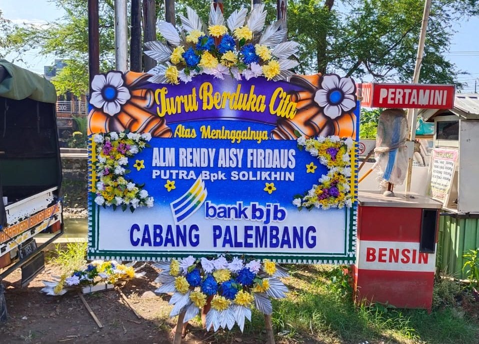 floristkendal's tweet photo. KARANGAN BUNGA PAPAN di KENDAL
WA:082298267271
❤💐💯
👇ORDER KLIK LINK INI👇
👇👇👇
https://t.co/4n7OCoT0Mb
🌹☝☝
@floristkendal
#kendal
#sukorejo
#cepiring
#floristkendal
#weleri
#papankendal
#kendal
#brangsong
#patebon
#kaliwungu https://t.co/5jyRaXXJ4c